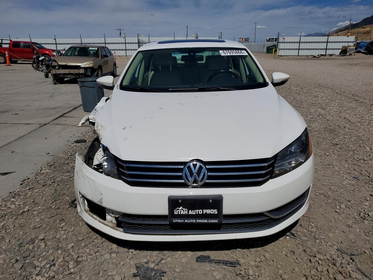 2012 Volkswagen Passat Se - Image 5