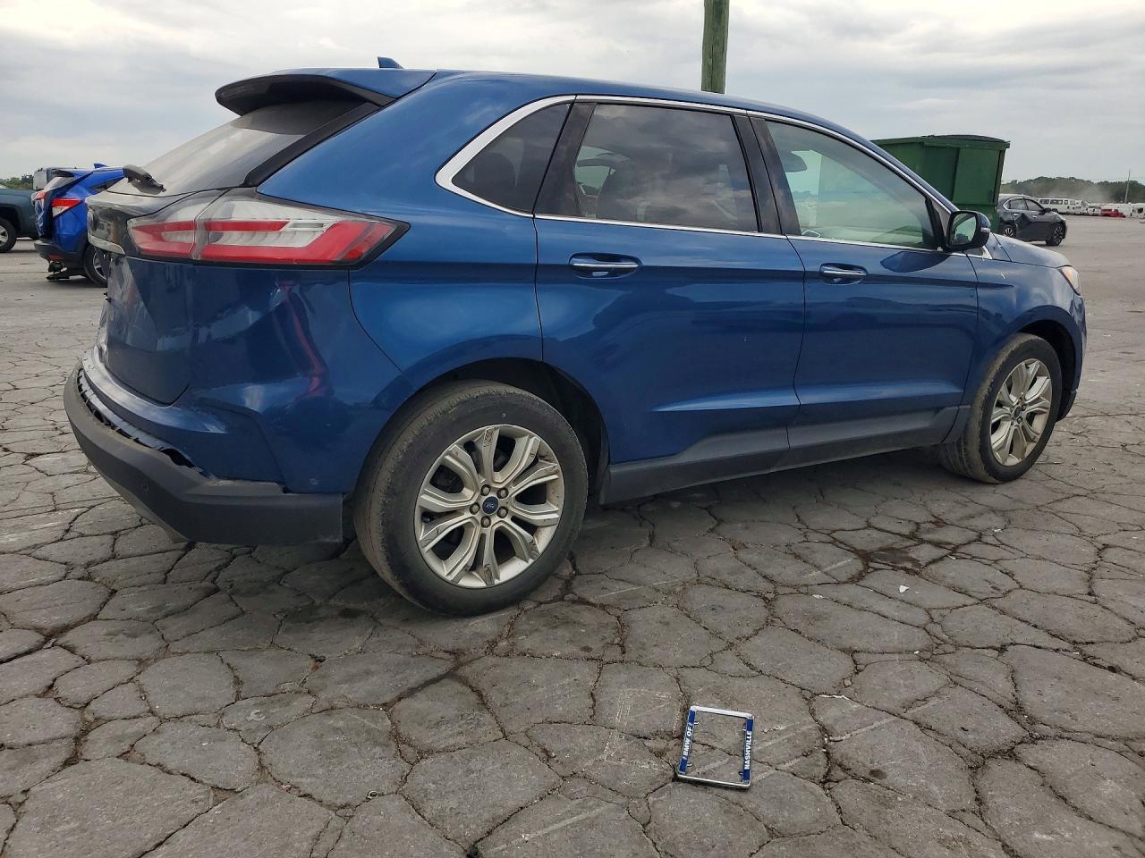 2020 Ford Edge Titanium - Image 3