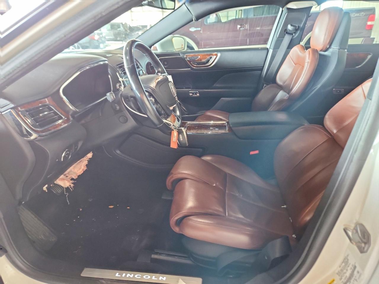 2018 Lincoln Continental Reserve - Фото 7