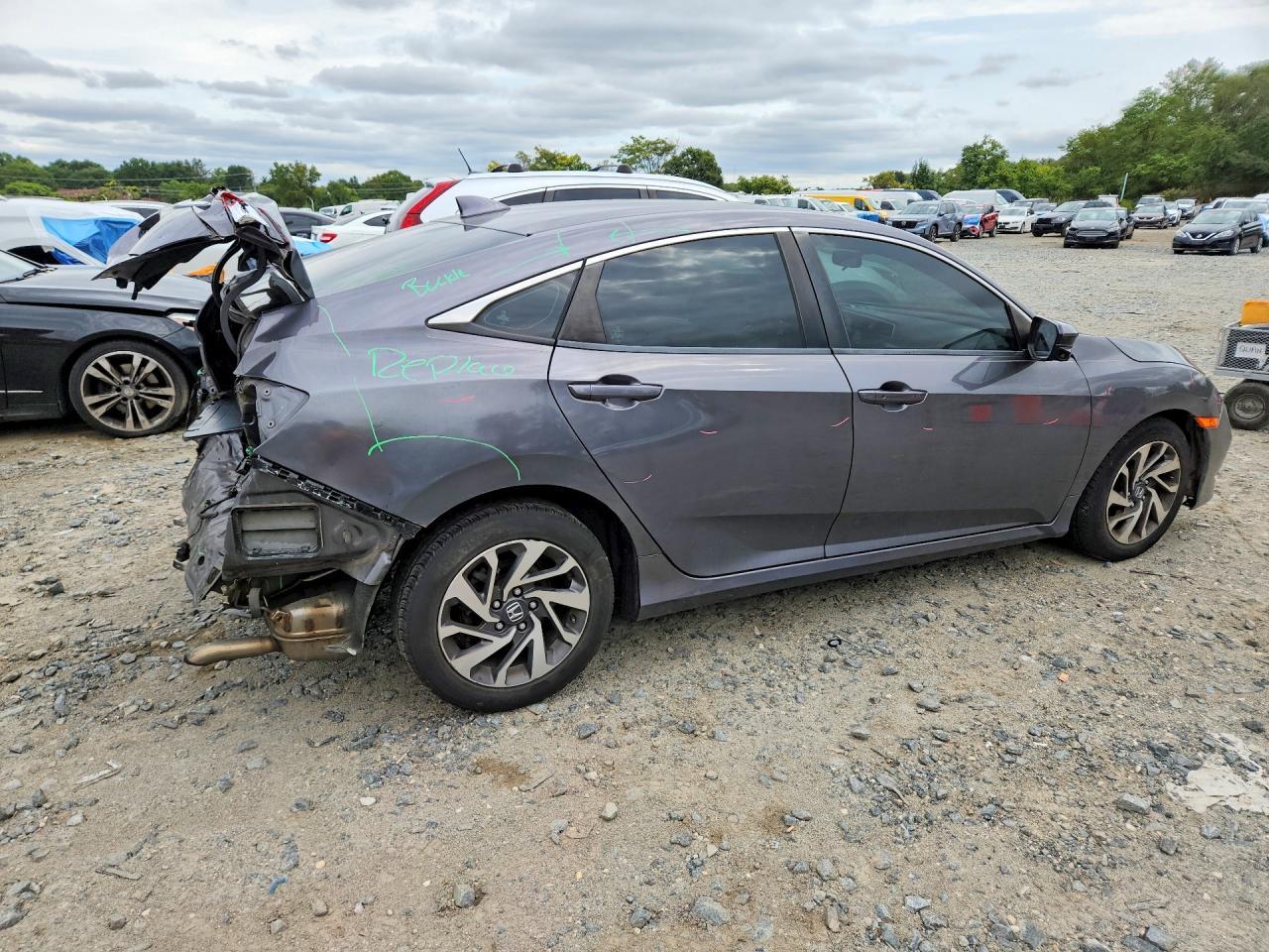 2018 Honda Civic Ex - Image 3