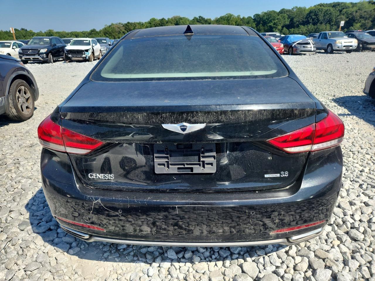 2015 Hyundai Genesis 3.8L - Фото 6