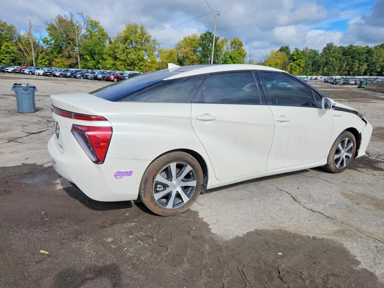 2019 Toyota Mirai Base - Фото 3