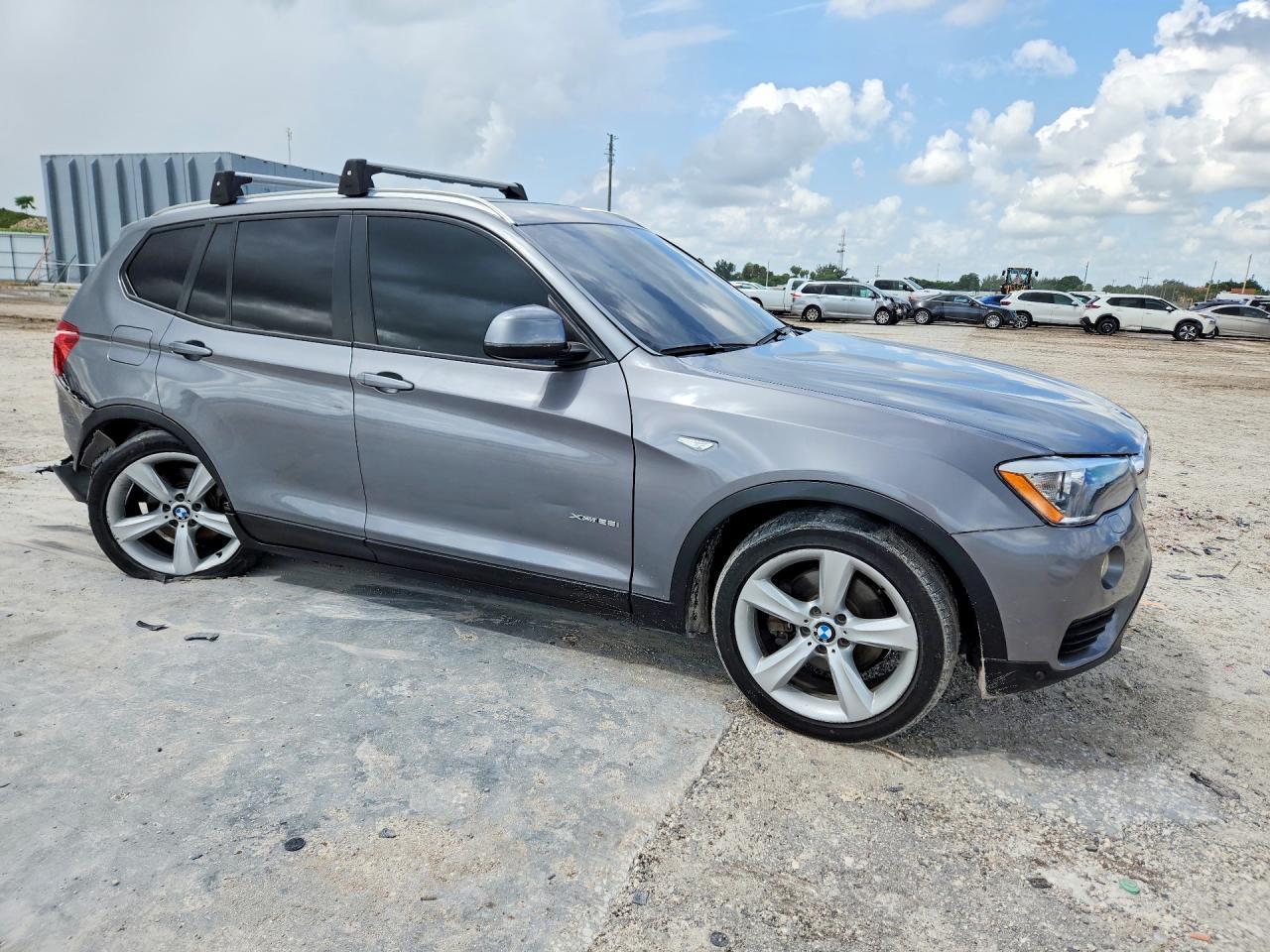 2017 BMW X3 xDrive28I - Фото 4