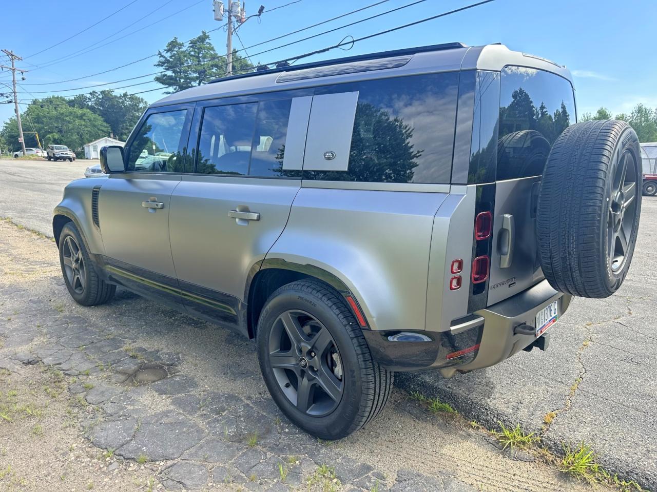 2022 Land Rover Defender 110 X-Dynamic Se - Фото 4