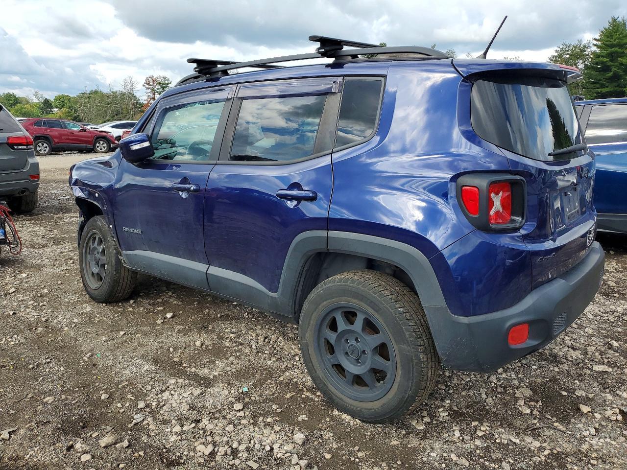 2017 Jeep Renegade Latitude - Фото 2