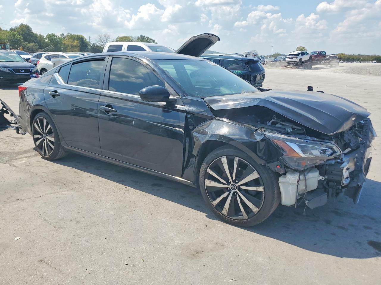 2019 Nissan Altima Sr - Image 4