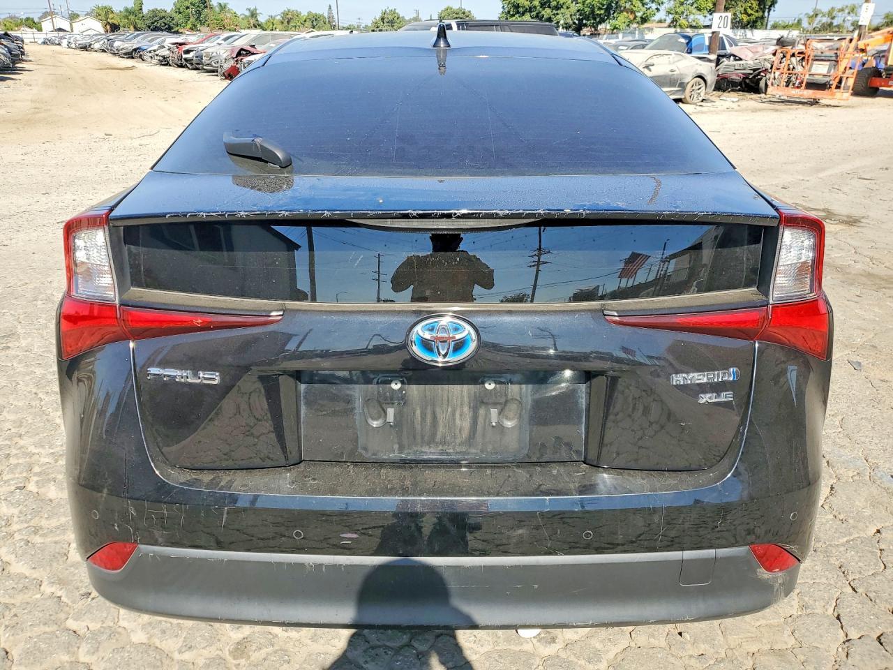 2022 Toyota Prius Xle - Image 6