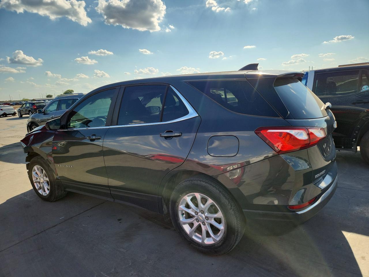 2021 Chevrolet Equinox Lt - Фото 2