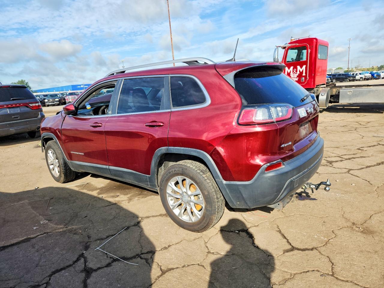 2019 Jeep Cherokee Latitude - Фото 2