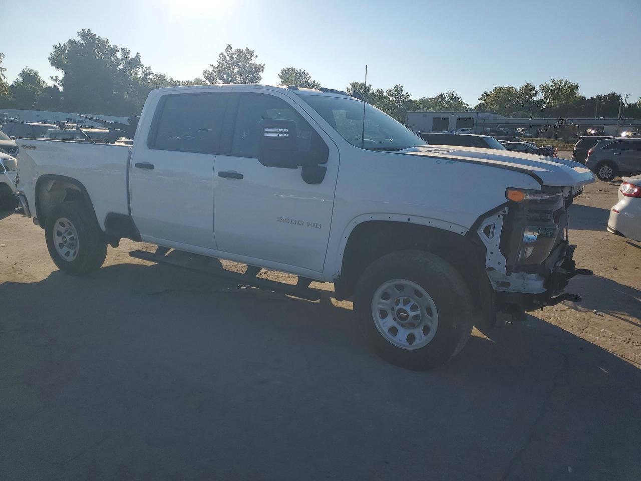 2024 Chevrolet Silverado K3500 - Фото 4