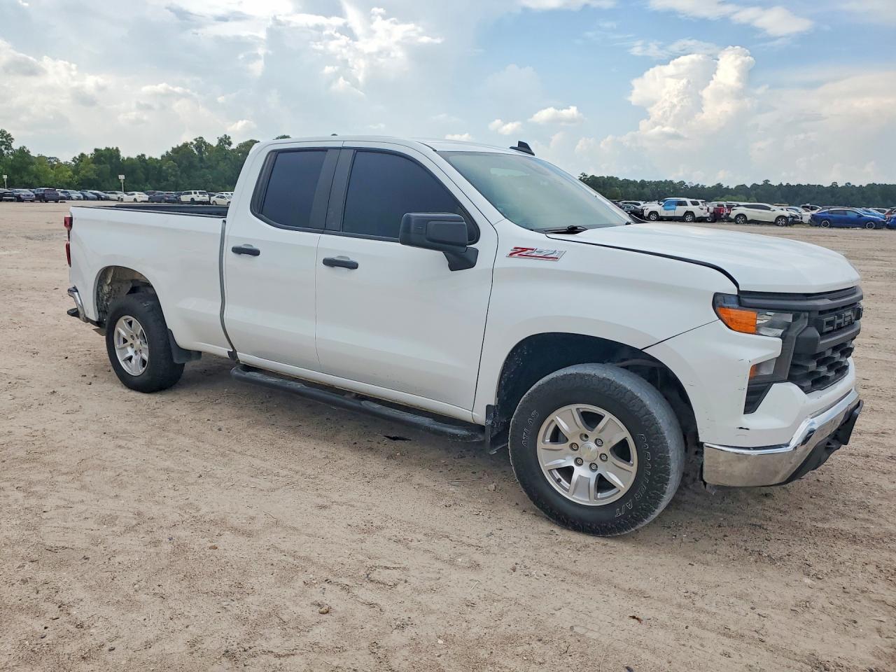 2023 Chevrolet Silverado K1500 - Image 4