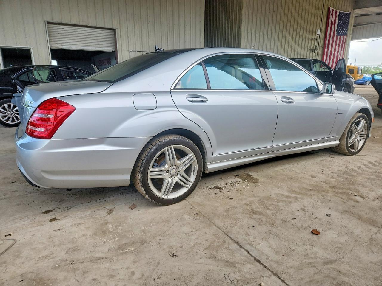 2012 Mercedes-Benz S 550 4Matic - Фото 3