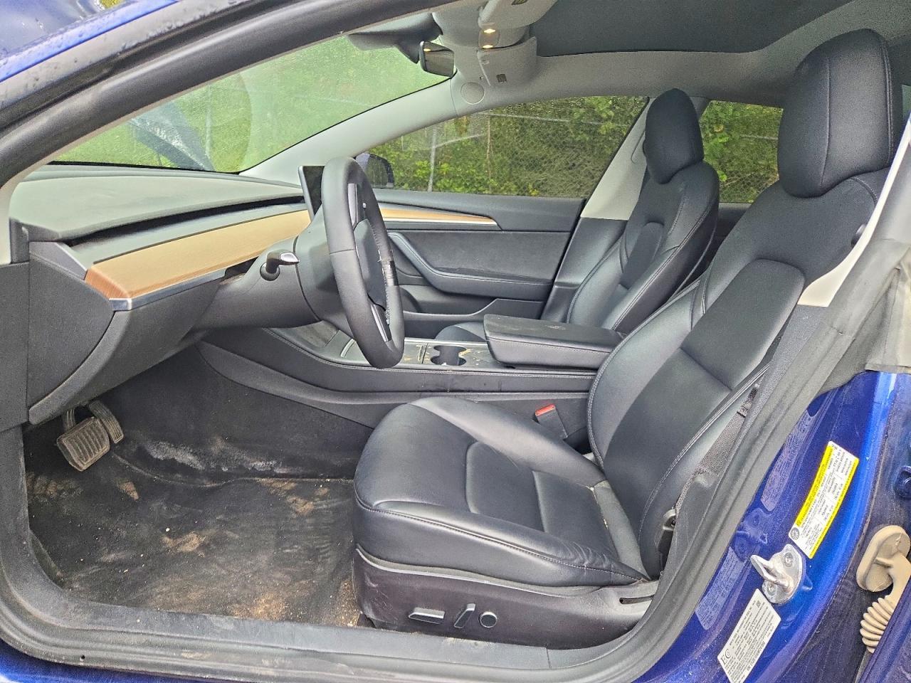 2022 Tesla Model 3 - Фото 7