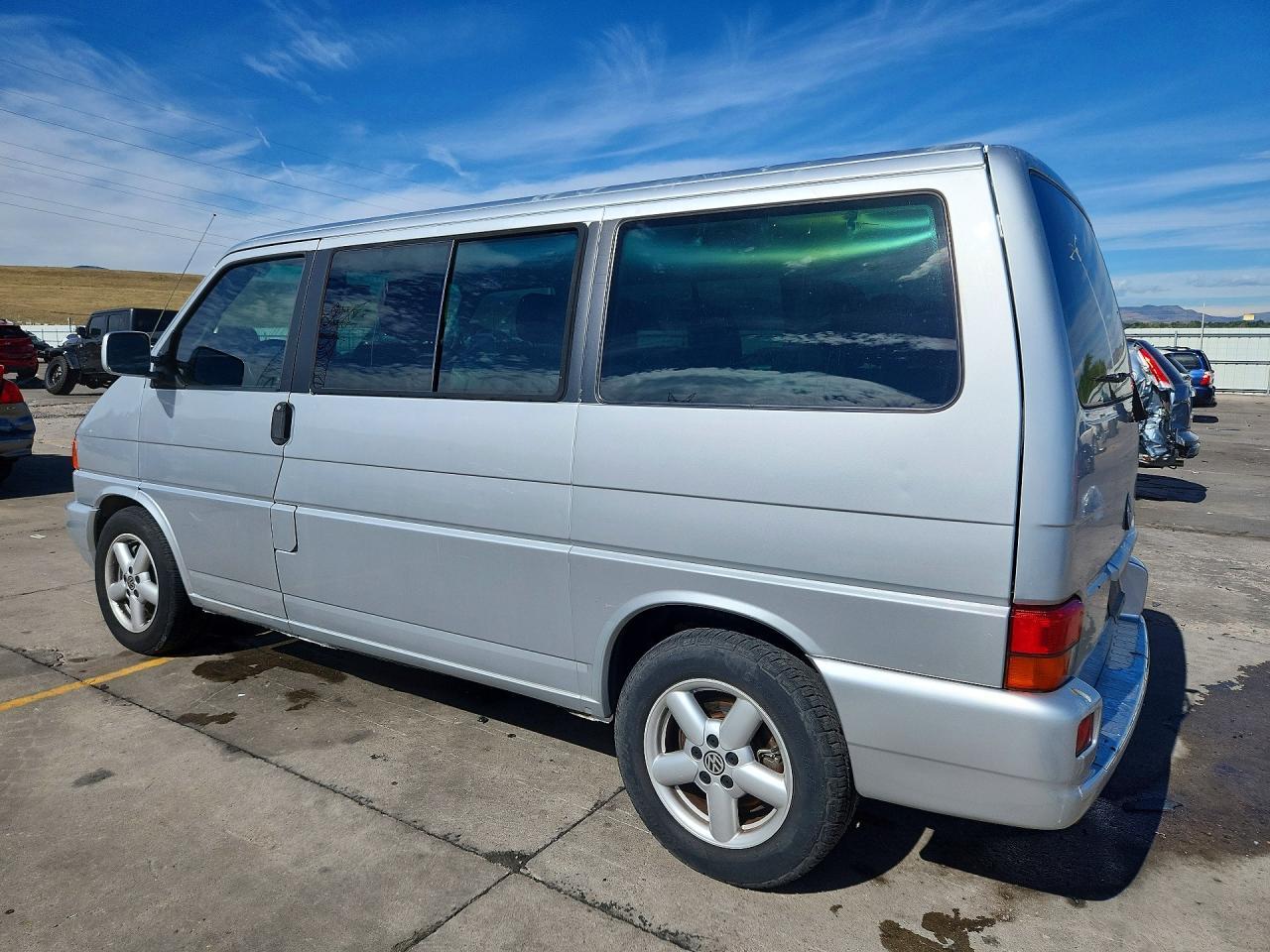 2003 Volkswagen Eurovan Gls - Image 2