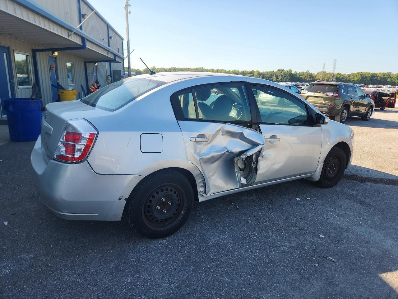 2009 Nissan Sentra 2.0 - Фото 3
