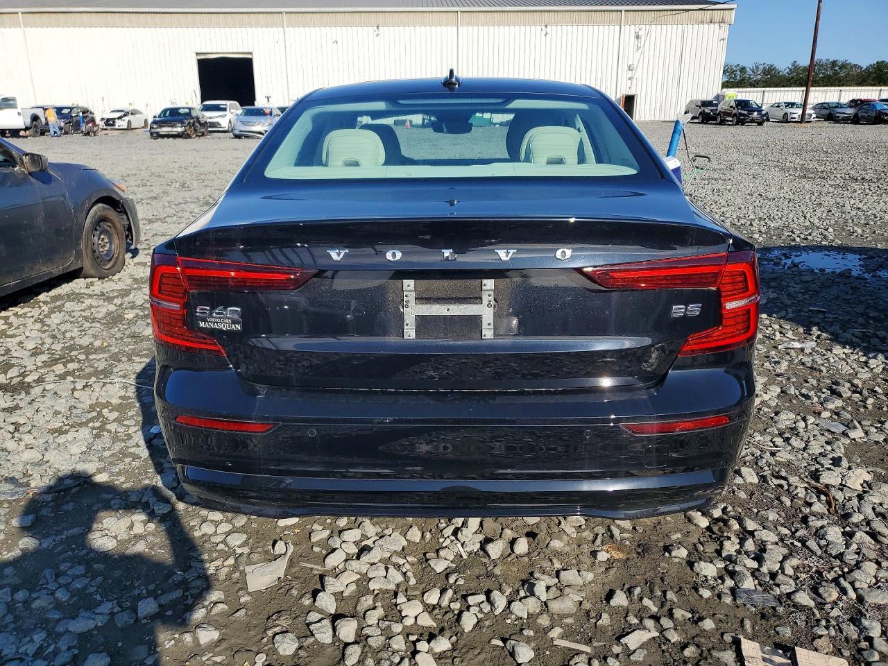 2025 Volvo S60 Core - Фото 6