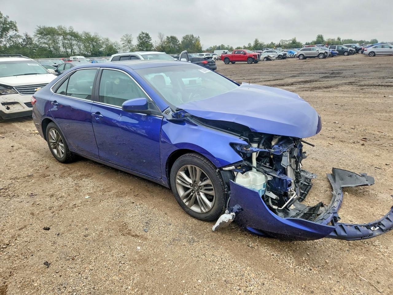2016 Toyota Camry Se - Фото 4