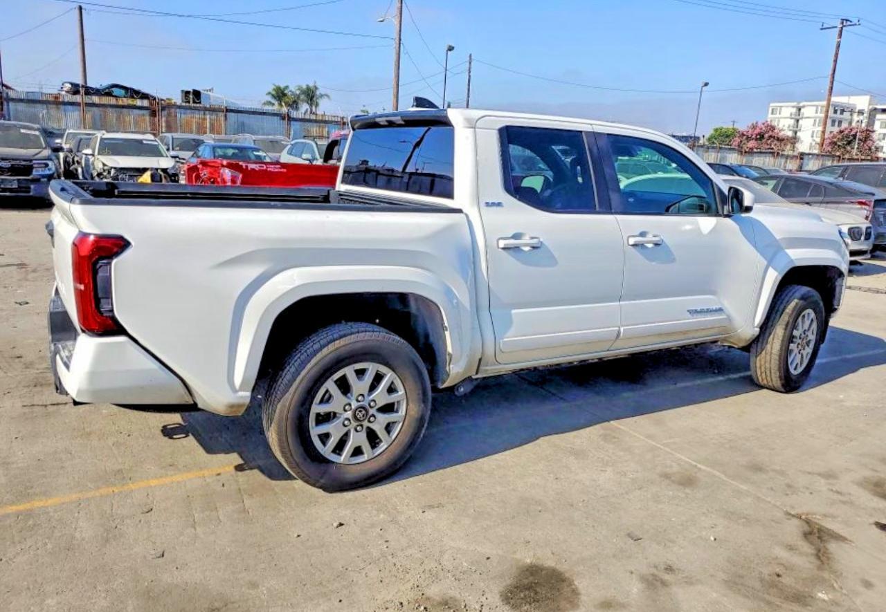 2025 Toyota Tacoma Sr5 - Image 4