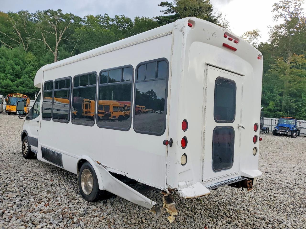 2016 Ford Transit - Shuttle Bus - Image 3