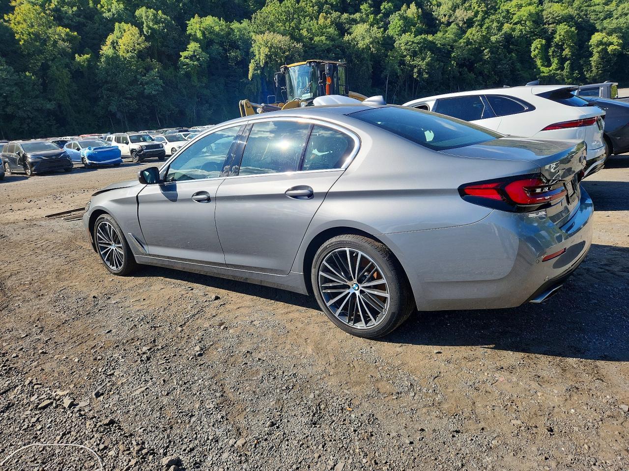 2023 BMW 540 Xi - Image 2