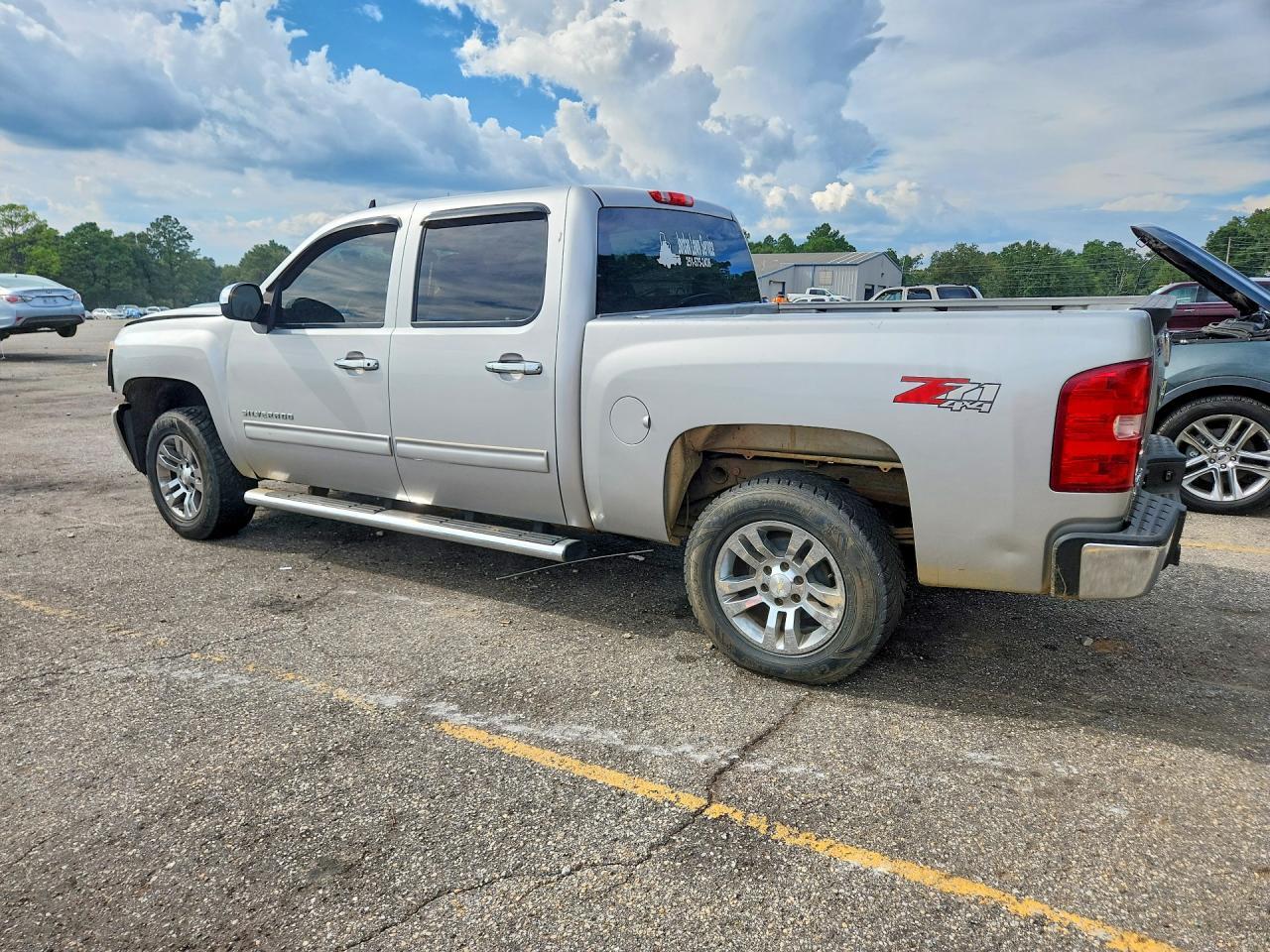 2011 Chevrolet Silverado K1500 Lt - Фото 2