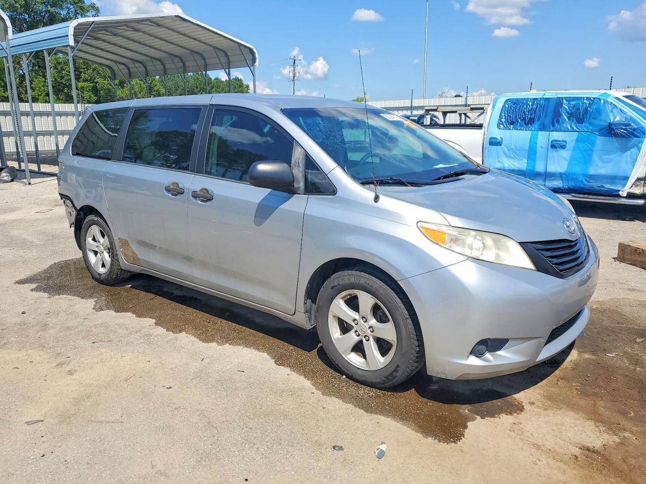 2014 Toyota Sienna L 7-Passenger - Фото 4
