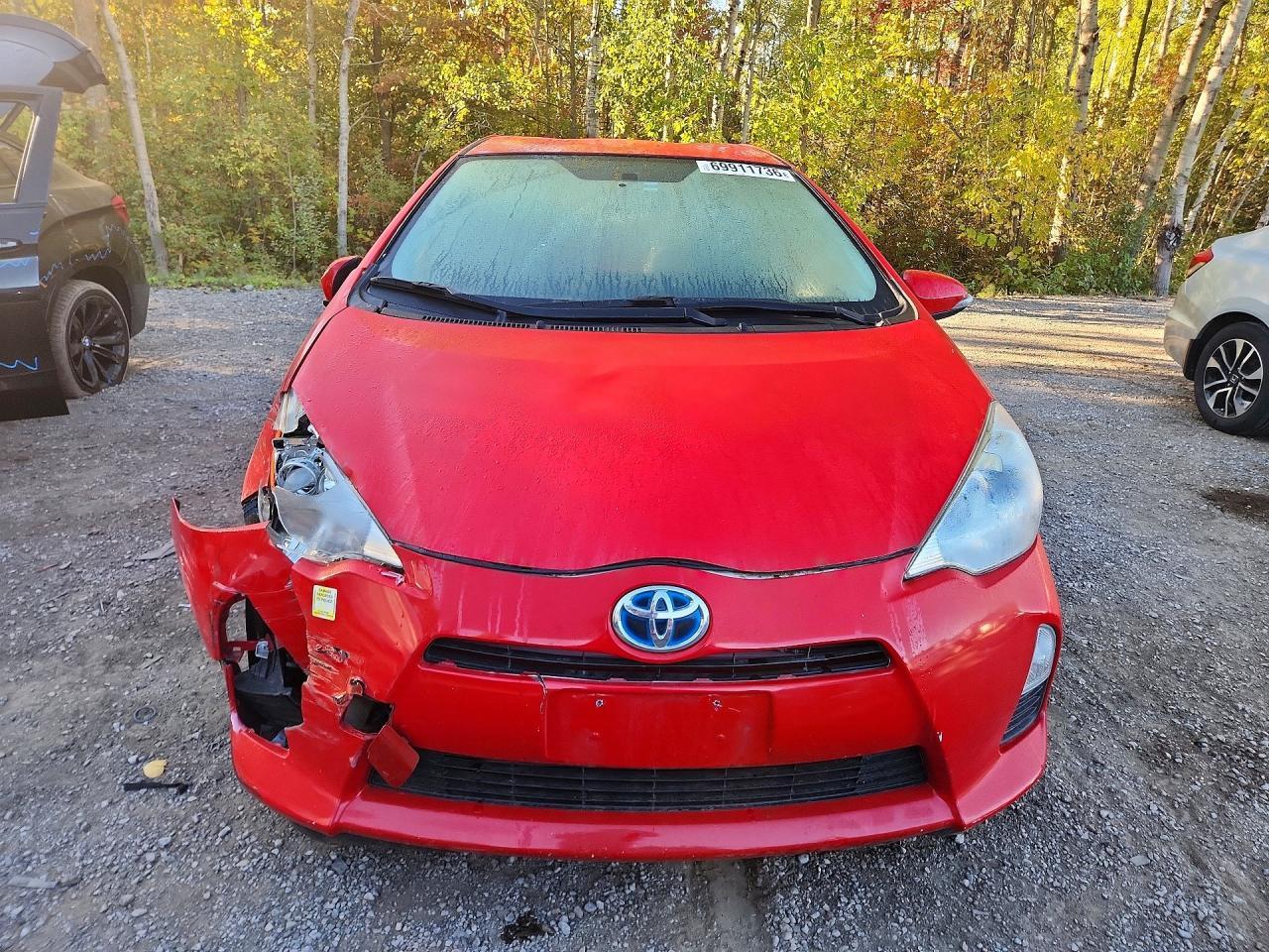 2013 Toyota Prius C One - Фото 5