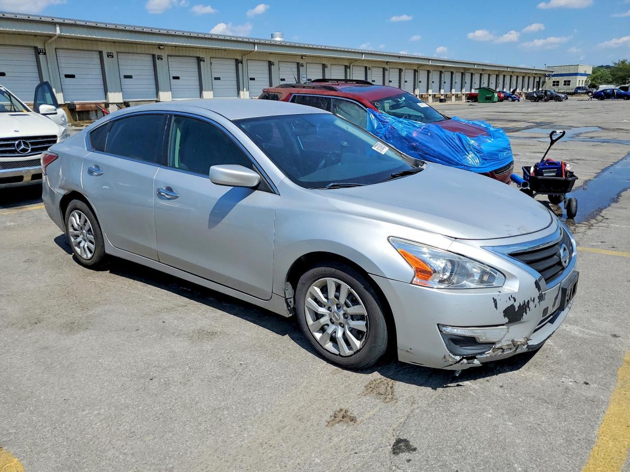 2015 Nissan Altima 2.5 S - Image 4