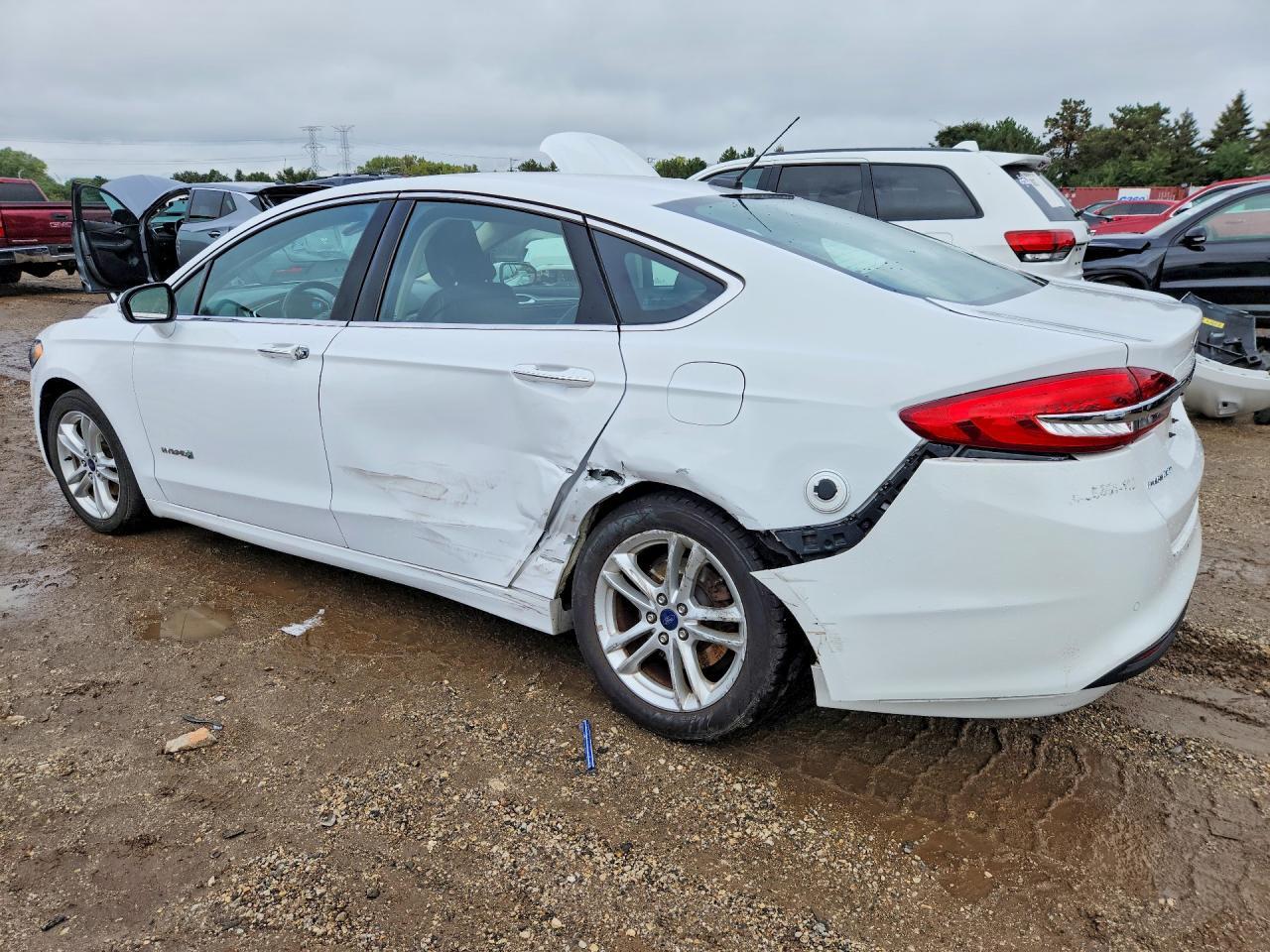 2018 Ford Fusion Se Hybrid - Image 2