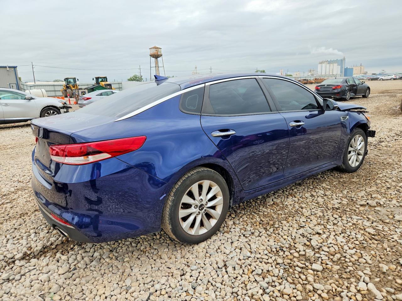 2018 Kia Optima Lx - Фото 3