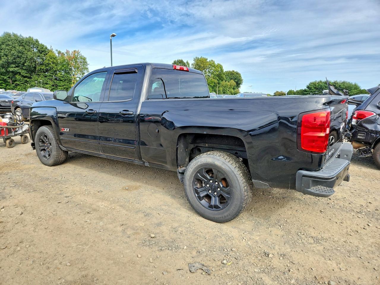 2017 Chevrolet Silverado K1500 Lt - Image 2