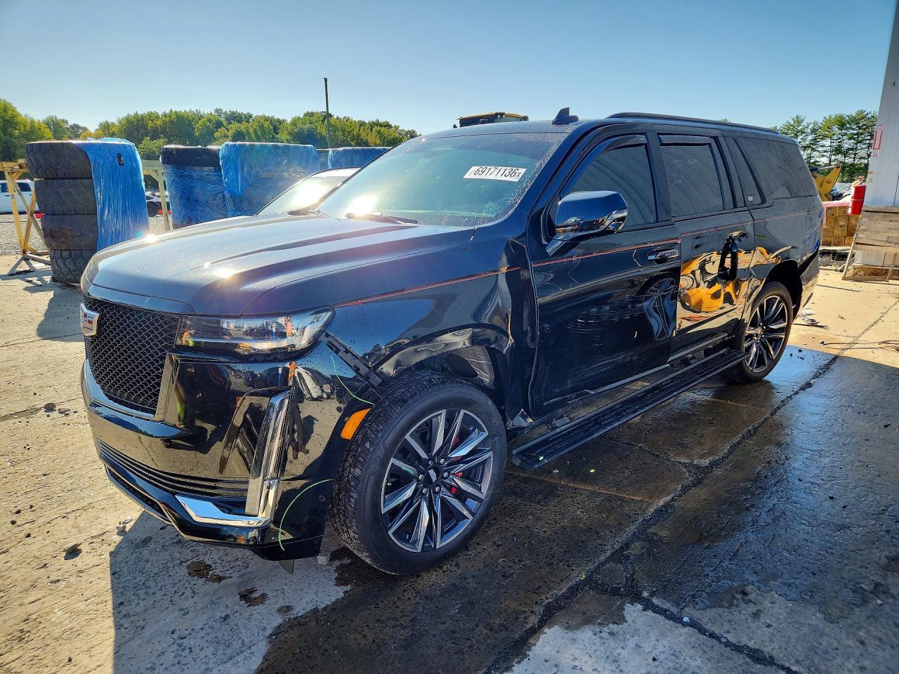 2023 Cadillac Escalade Esv Sport