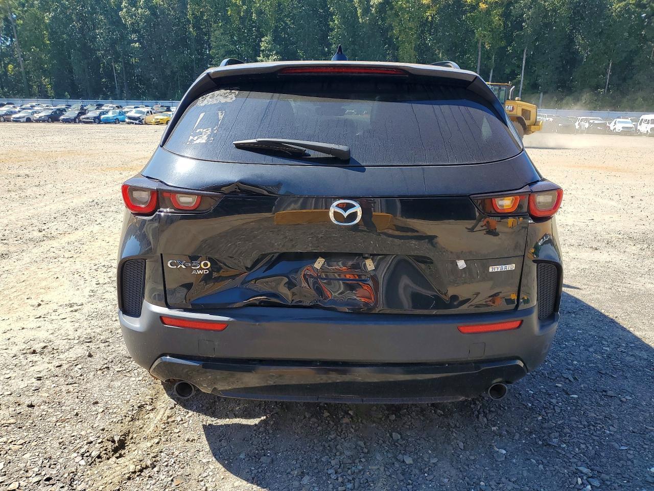 2025 Mazda Cx-50 Premium - Image 6