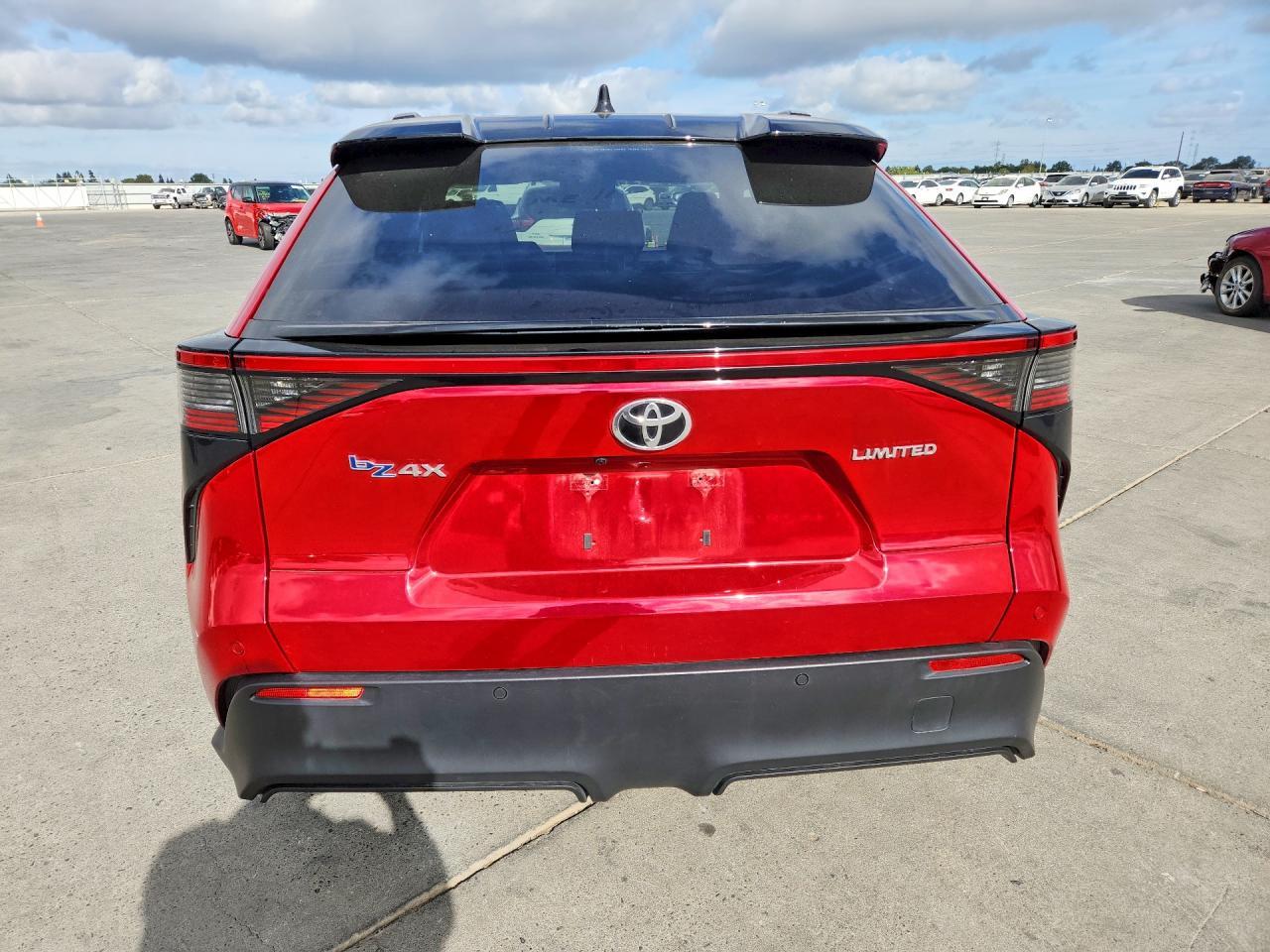 2023 Toyota Bz4X Limited - Фото 6