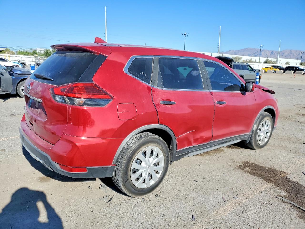 2017 Nissan Rogue S - Image 3