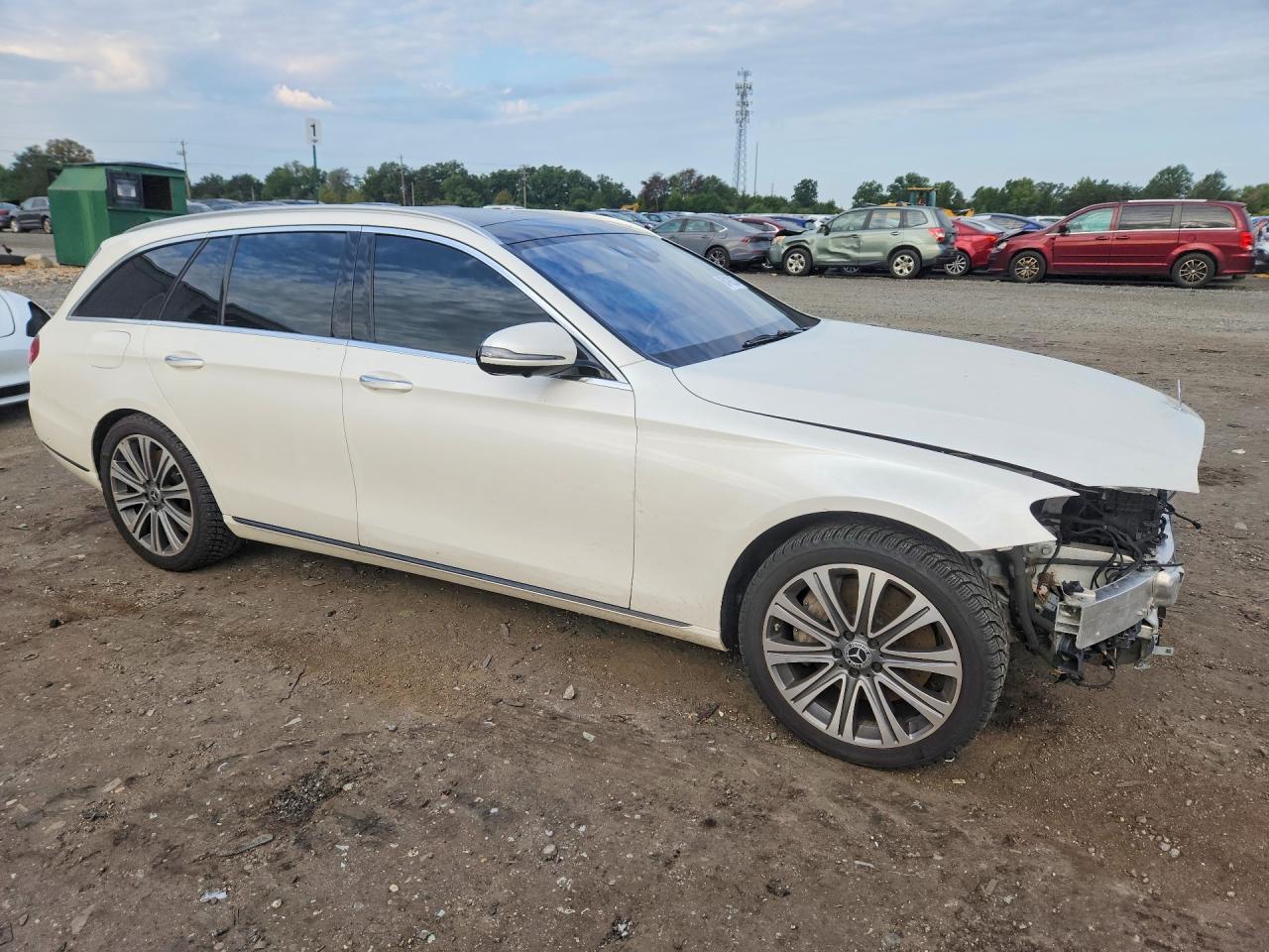 2019 Mercedes-Benz E 450 4Matic - Image 4