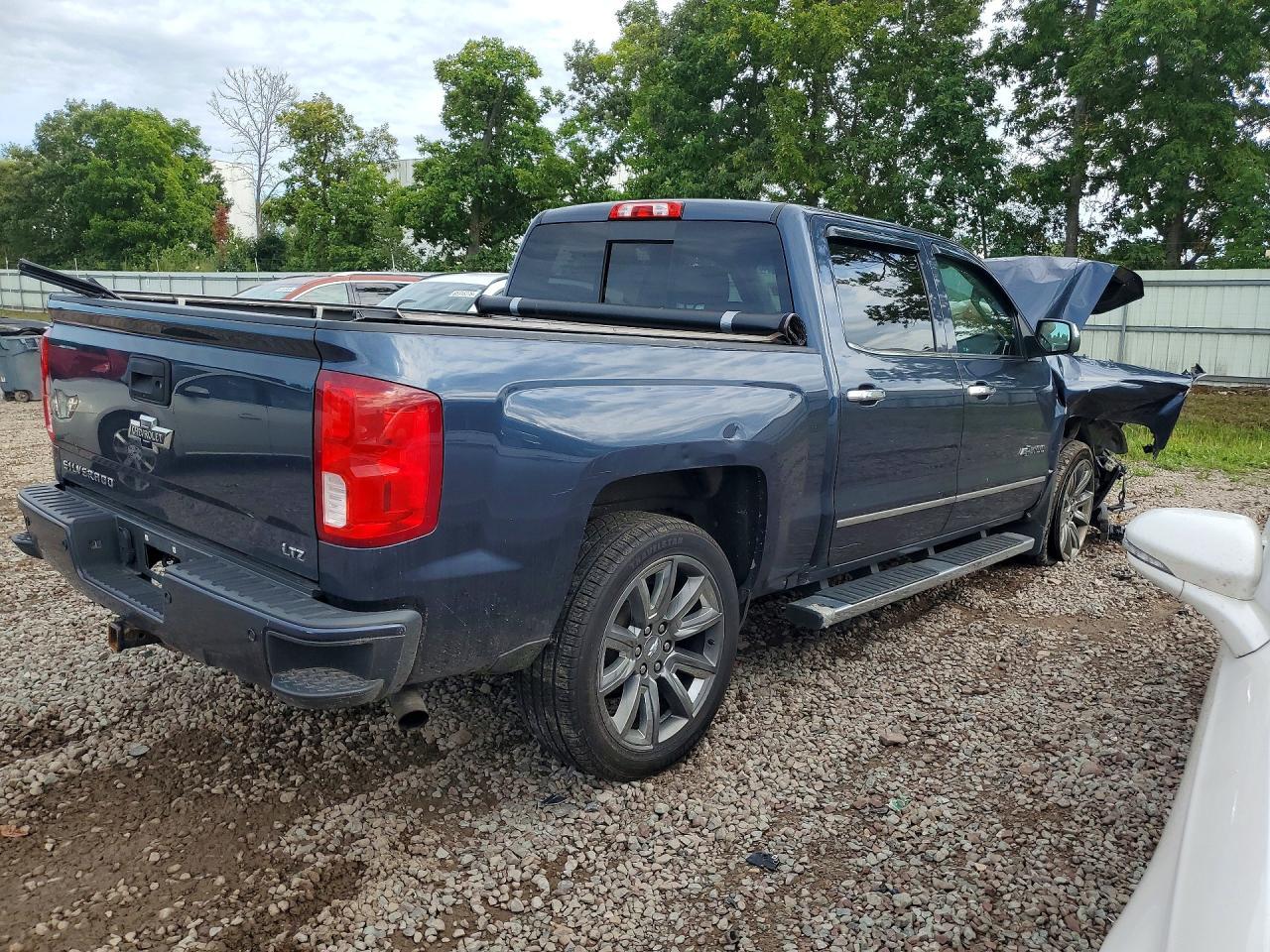 2018 Chevrolet Silverado K1500 Ltz - Image 3