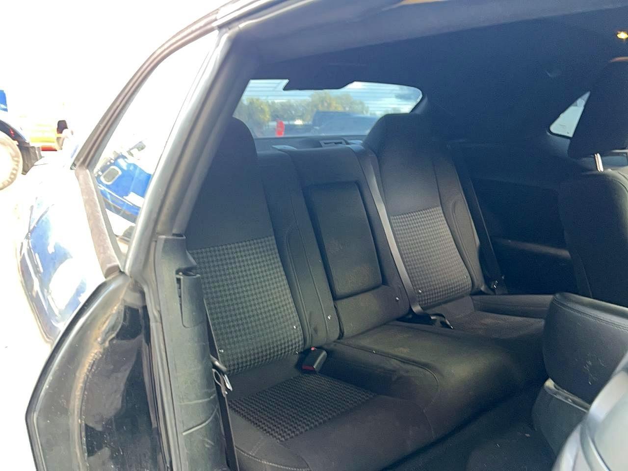 2019 Dodge Challenger Sxt - Image 6