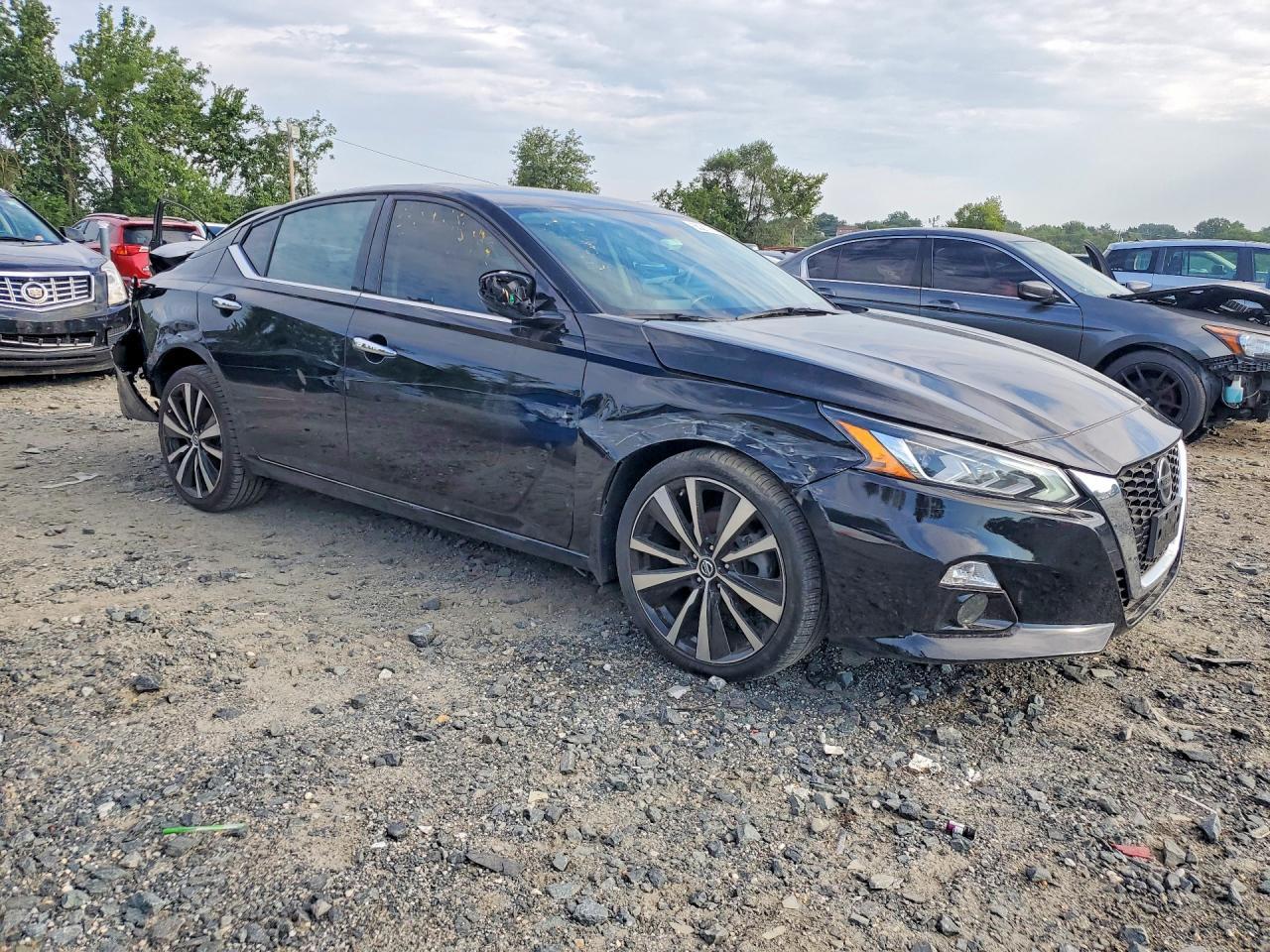 2021 Nissan Altima Platinum - Фото 4