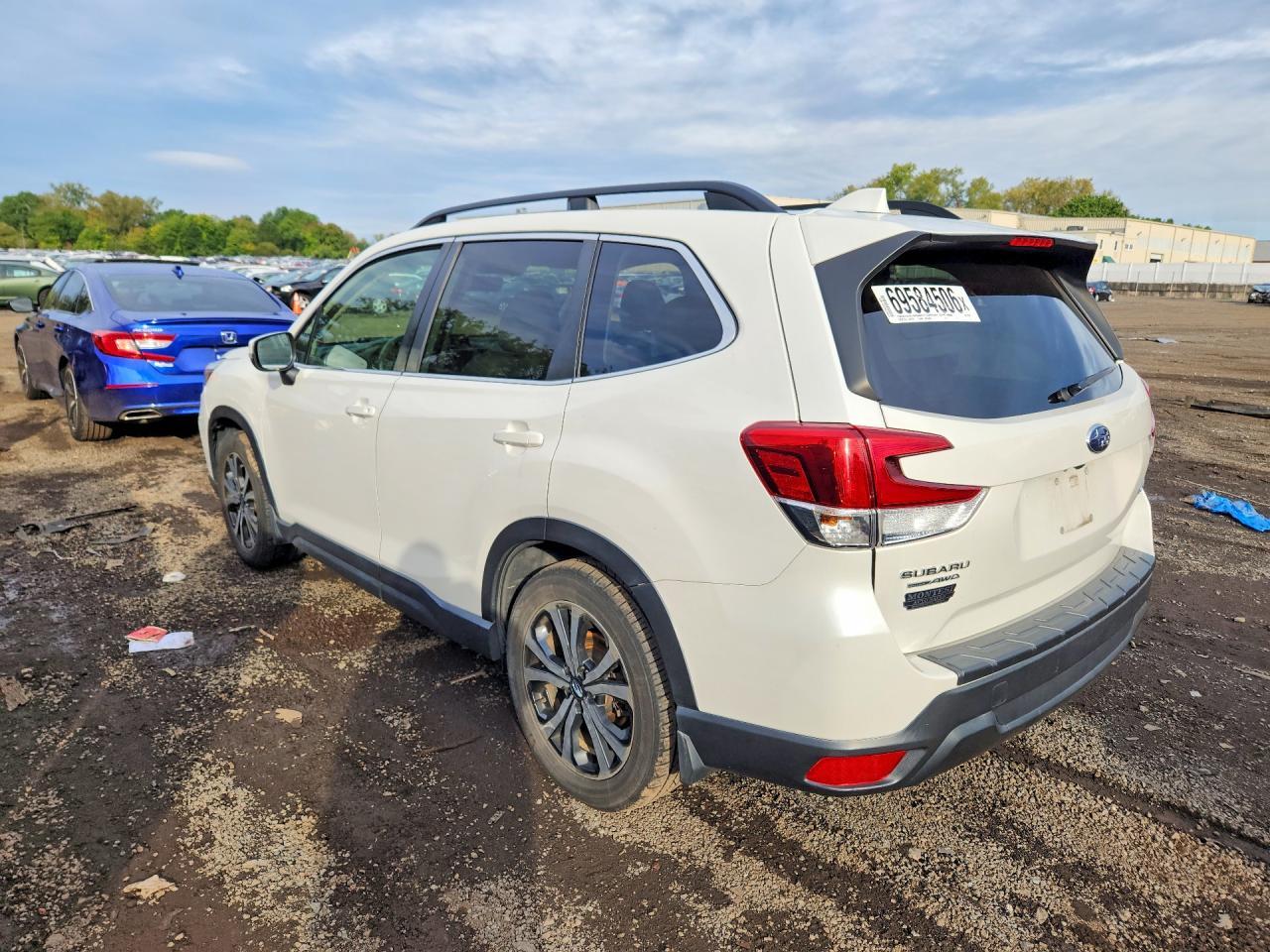 2019 Subaru Forester Limited - Фото 2