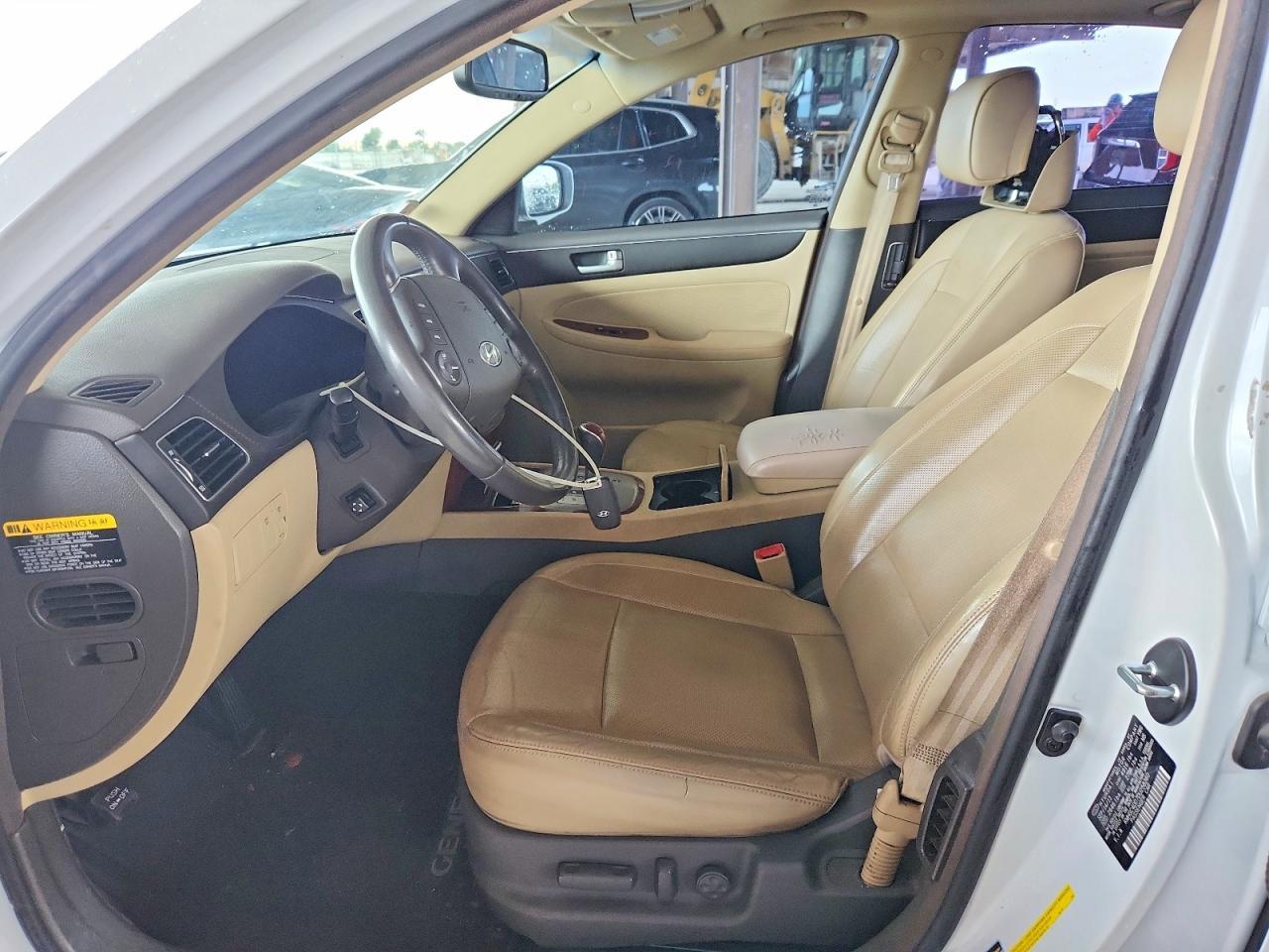 2013 Hyundai Genesis 3.8L - Image 7