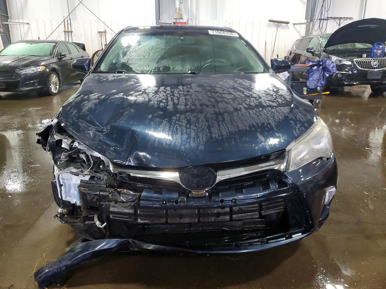 2017 Toyota Camry Se - Фото 5