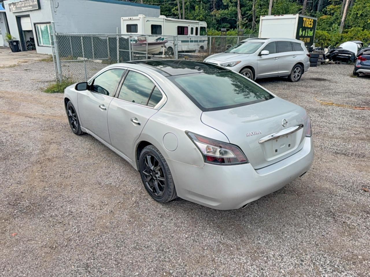 2014 Nissan Maxima 3.5 S - Image 3