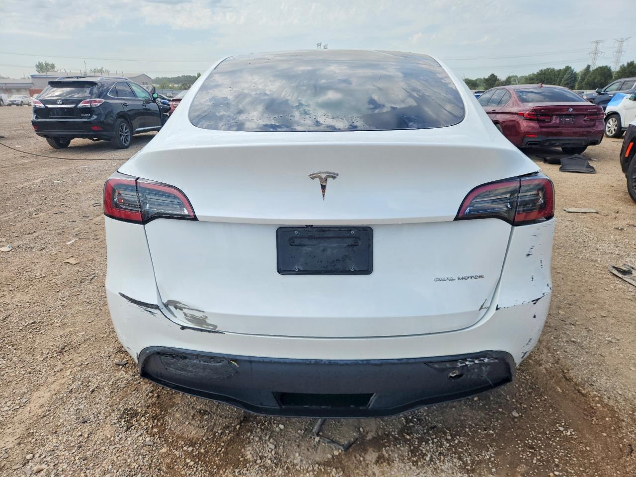 2023 Tesla Model Y - Фото 6