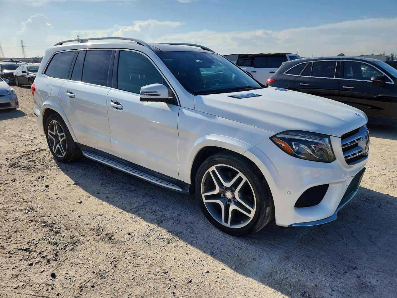 2017 Mercedes-Benz Gls 550 4Matic - Фото 4
