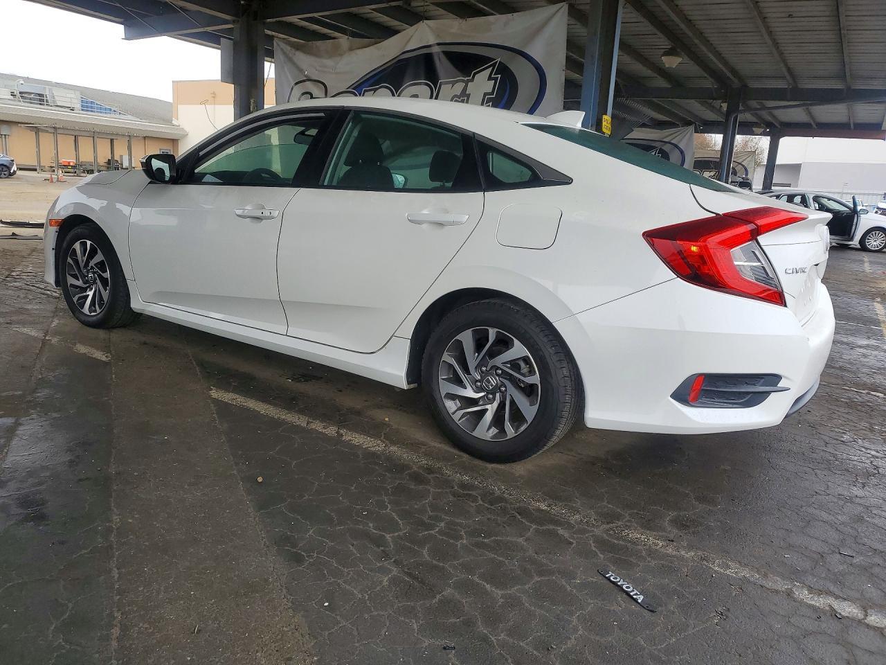 2017 Honda Civic Ex - Фото 2