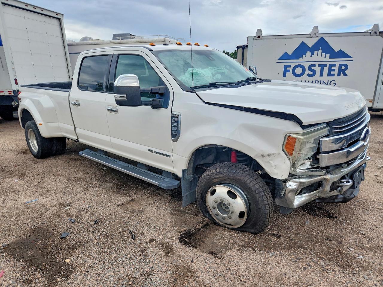2017 Ford F350 Super Duty - Image 4