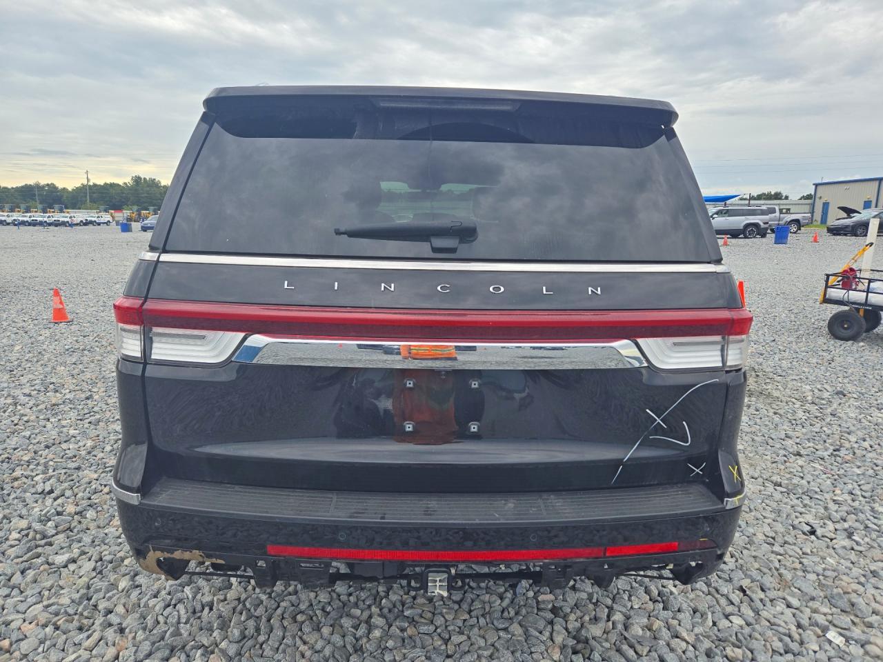 2024 Lincoln Navigator L - Image 6