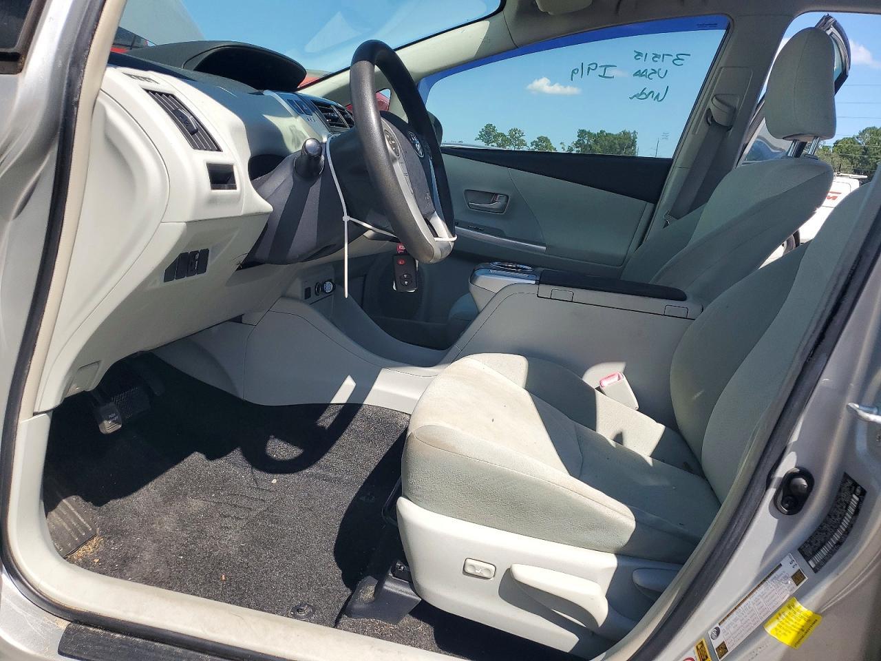 2012 Toyota Prius V Two - Image 7