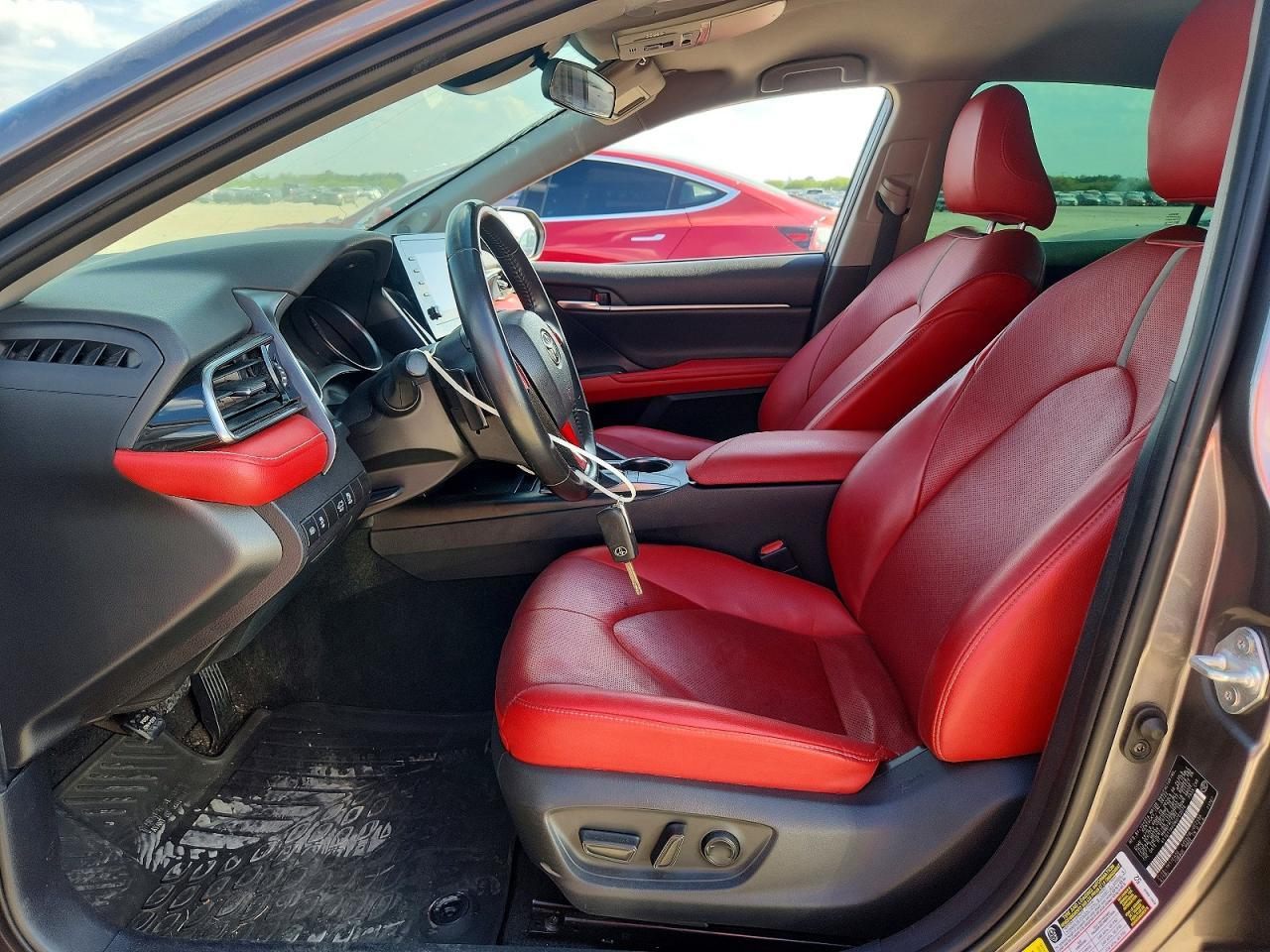 2022 Toyota Camry Se - Image 7